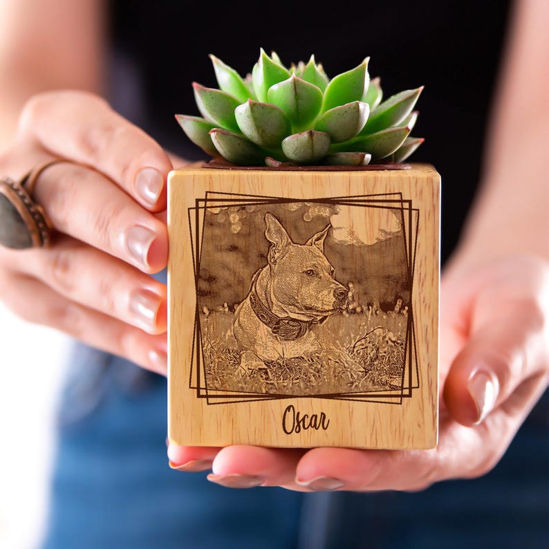 🌸Custom Pet Portrait Planter – Wood Succulent Pot with Photo