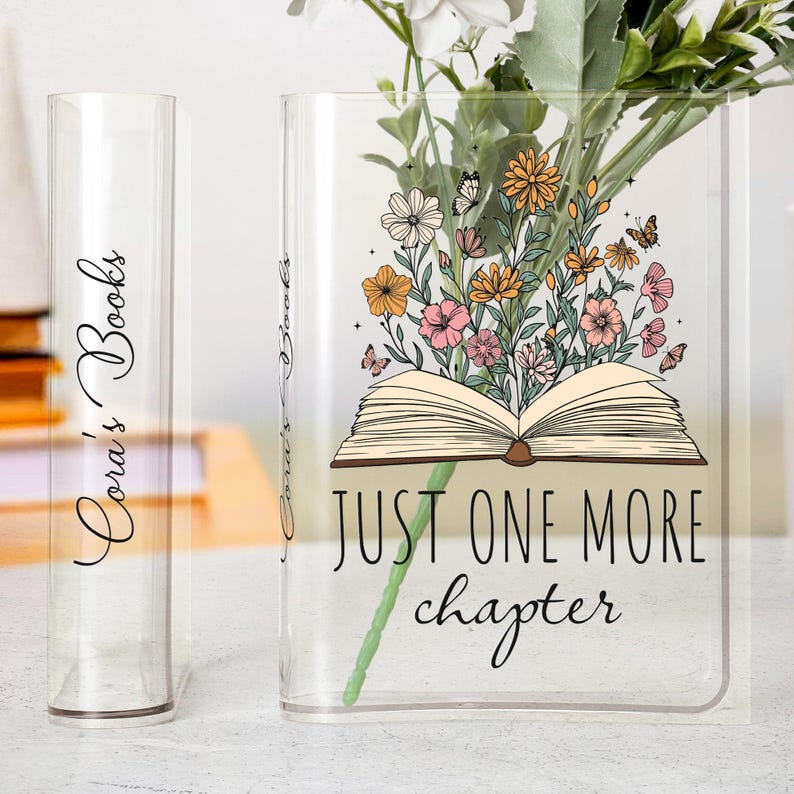 📖 Personalized Acrylic Book Vase – Custom Name Gift for Book Lovers