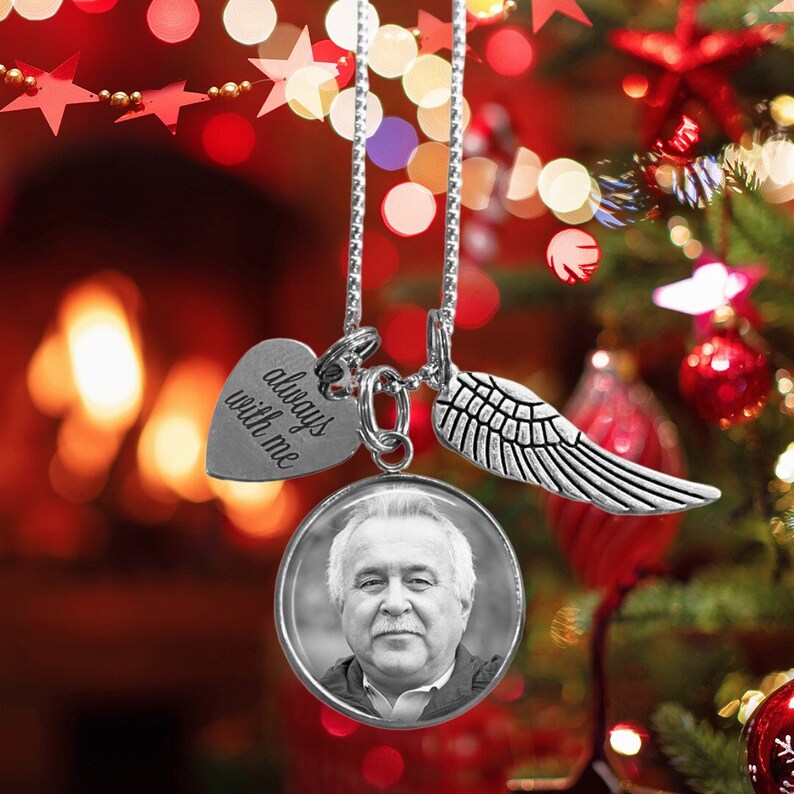 📿 Personalized Photo Memorial Necklace | Custom Remembrance Jewelry with Your Loved One's Picture