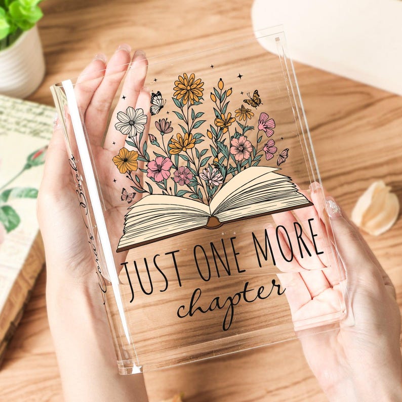 📖 Personalized Acrylic Book Vase – Custom Name Gift for Book Lovers