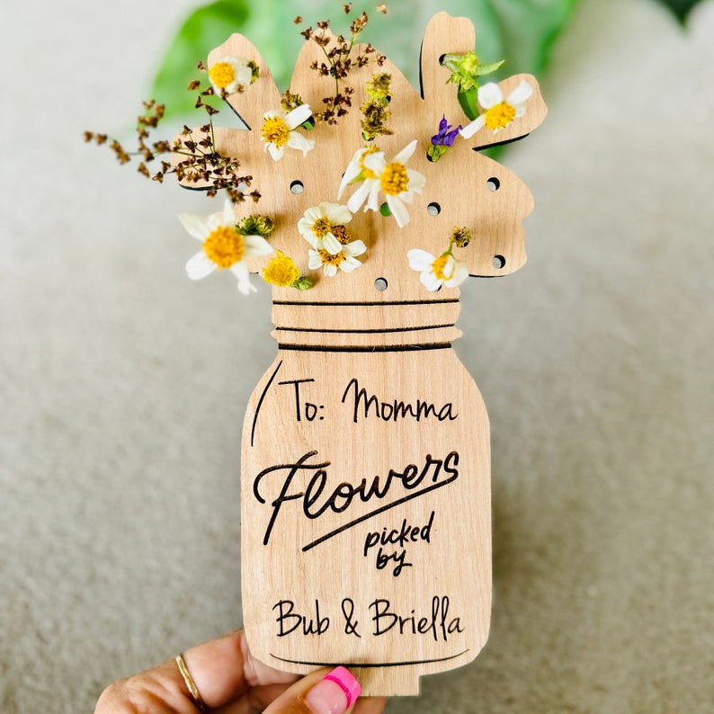 🌸 Personalized Wooden Flower Vase – Flowers Picked Just for Mom