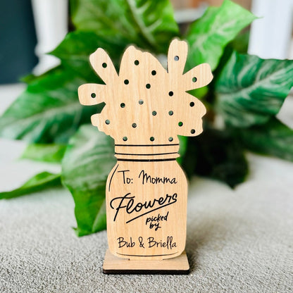🌸 Personalized Wooden Flower Vase – Flowers Picked Just for Mom