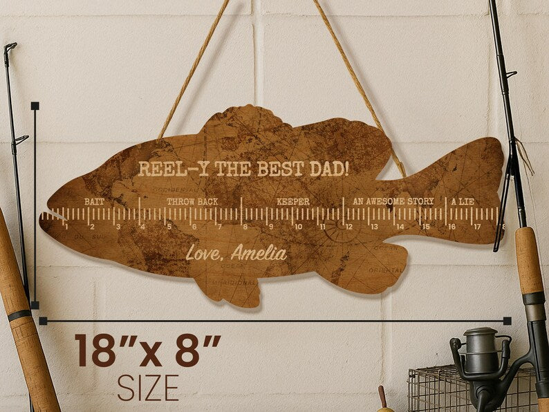 Personalized Fishing Ruler Sign for Dad or Grandpa – “We Hooked the Best!”