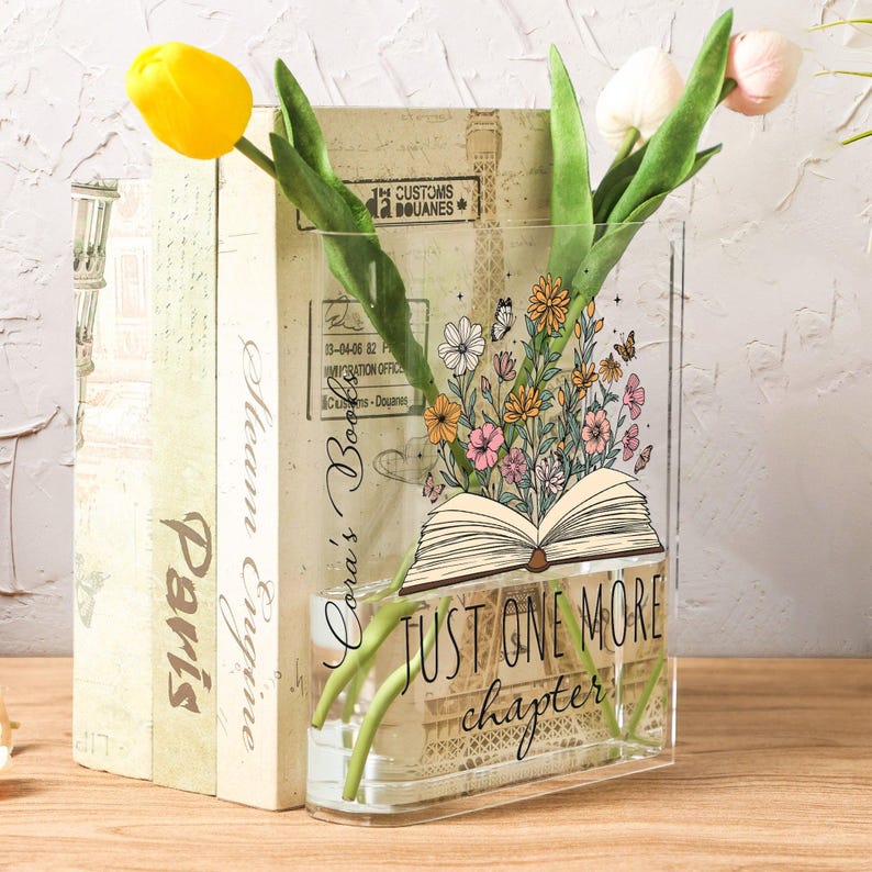 📖 Personalized Acrylic Book Vase – Custom Name Gift for Book Lovers