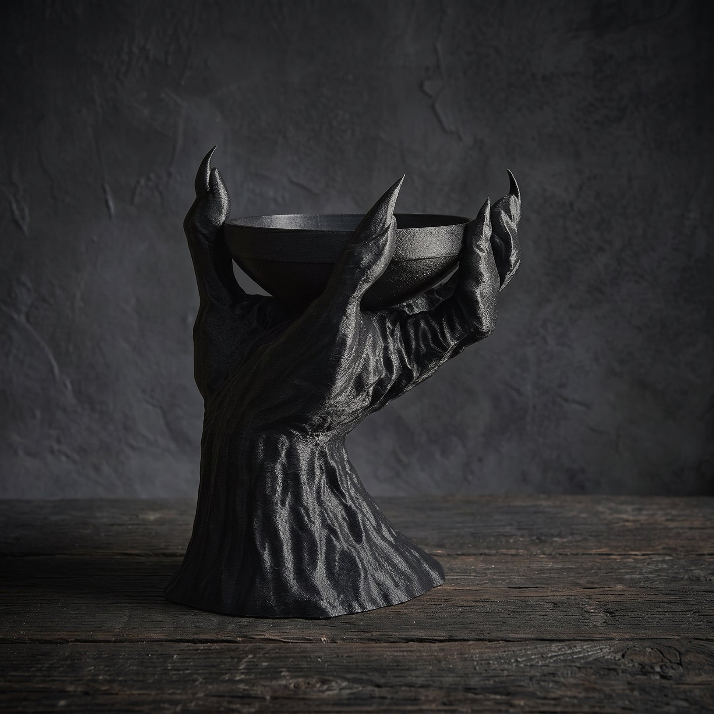 Monster Claw Candle Holder – Gothic Halloween Decor