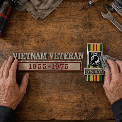 🇺🇸 Vietnam Veteran 1955–1975 Memorial Car Emblem Badge