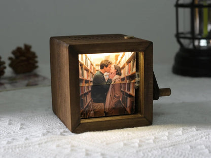 Personalized Text Photo Flipbook Animation Box, Wooden Photo Book with Light, Crank Photobox Picture Box, Anniversary/Valentine's Day Gift for Couple