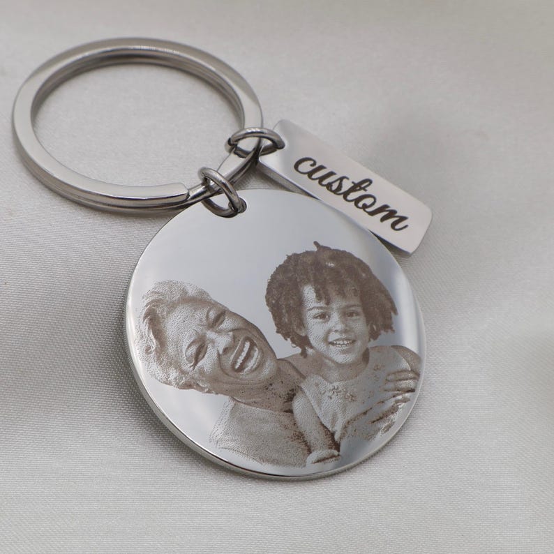🔑Personalized Photo Engraved Stainless Steel Keyring