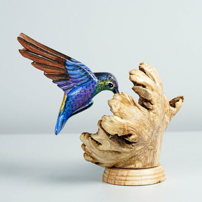 🕊️ Handcrafted Wooden Hummingbird Figurine